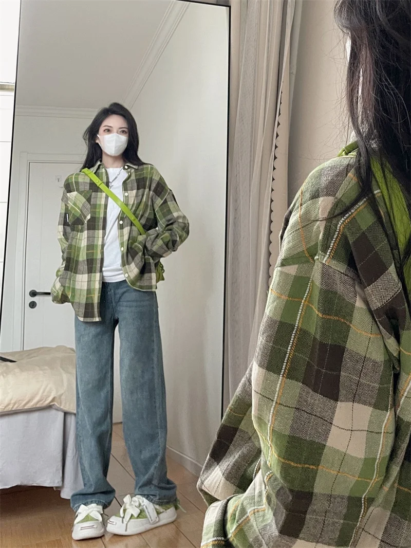 

American Retro Green plaid Shirt Female Spring and Autumn 2023 New Design Sense Niche Loose Plaid Sunscreen Shirt Coat Commuting