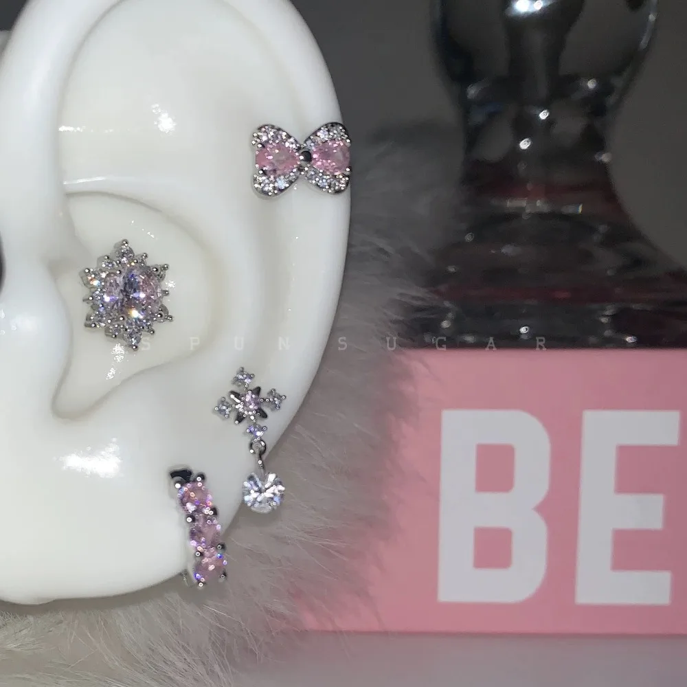 Boucles d'oreilles de luxe en Zircon rose scintillant pour femmes, romantique, flocon de neige, nœud papillon, Piercing, tempérament doux, bijoux en os d'oreille