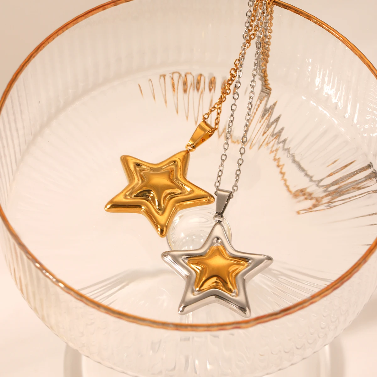 

Huang Chao Fashion Y2K Stainless Steel Star Pendant Necklace 18k Gold Plated Titanium Steel Women's Jewelry Gift
