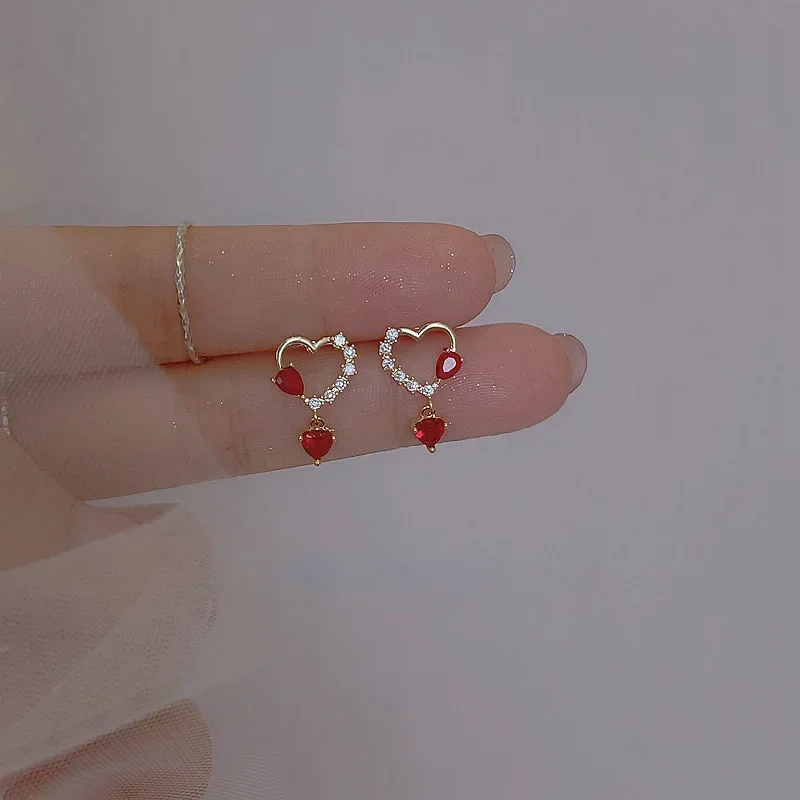 Mini Perforated Earrings Cute Sweet Four Shiny Zircon Dragonfly Bow Stud Earrings for Women Girl Children Jewelry Wholesale