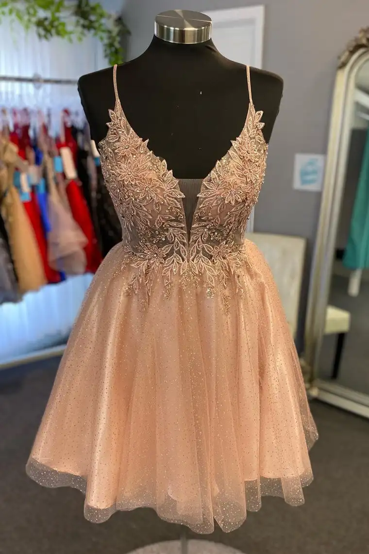 Dot Tulle A-line Spaghetti Straps Graduation Dresses Sparkly V-neck Backless Appliques Sequins Prom Gowns Teen Homecoming Dress