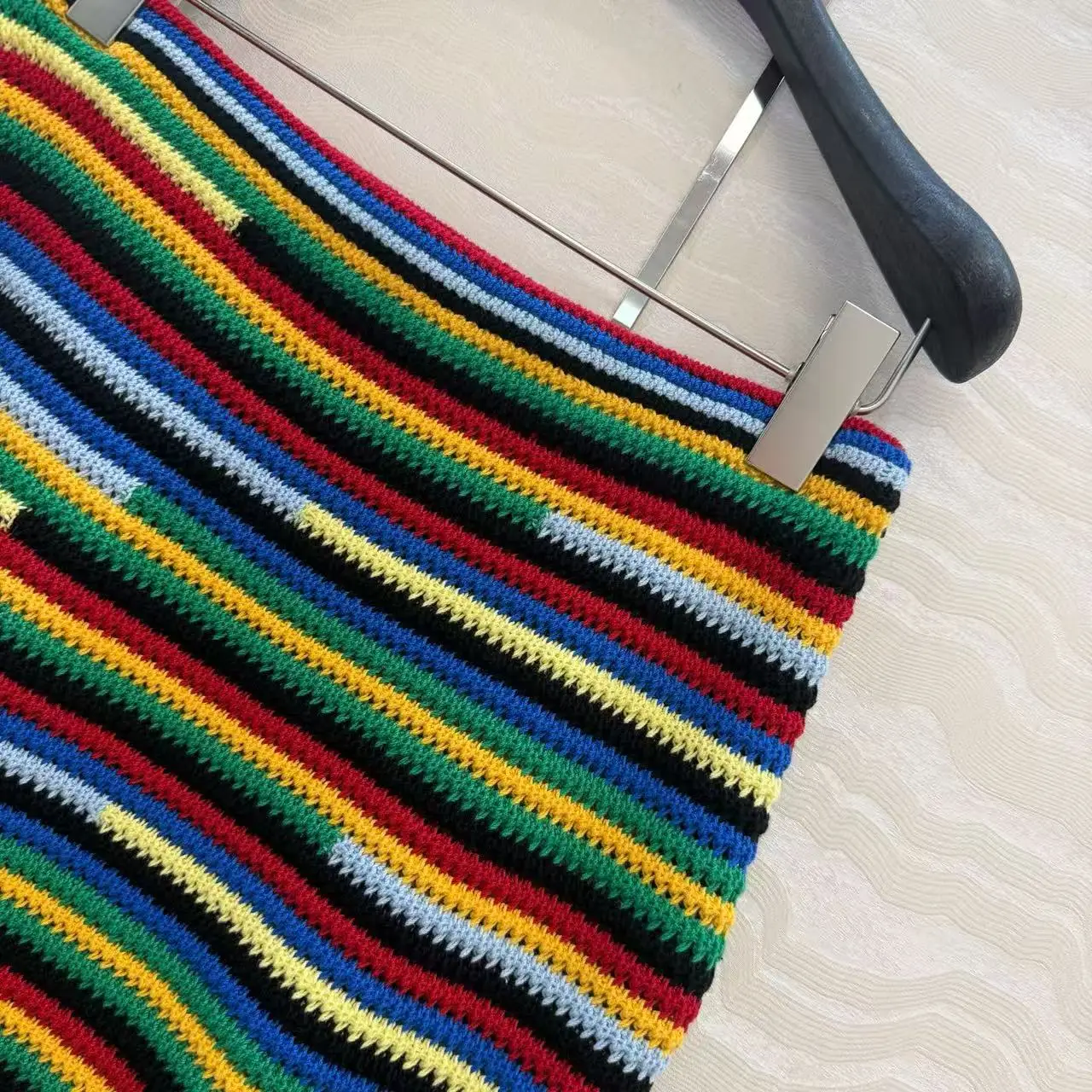 Holiday-style rainbow-striped knitted handcrafted fringed hem color-block high-waisted short skirt with bustle effect