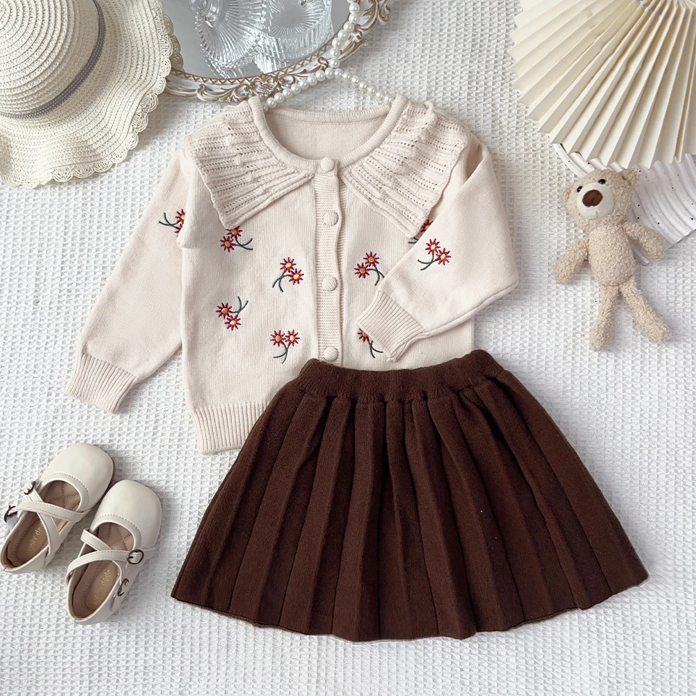 Girl Knitted Suit with Collar Flower Embroidered Sweater and Pleated Skirt Two Piece Set  Autumn and Winter New