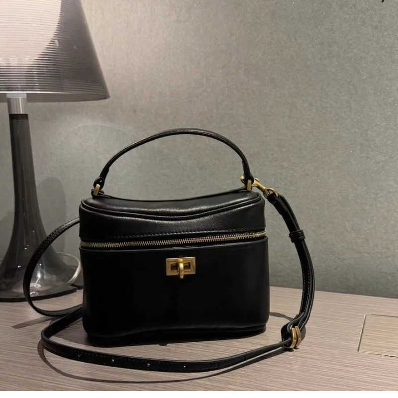 

Women's Vanity Case Bag Frusted Leather Square Box Handbag Hardware Buckle Design Zipper Bag Brand Luxury Crossbody Shoulder Bag