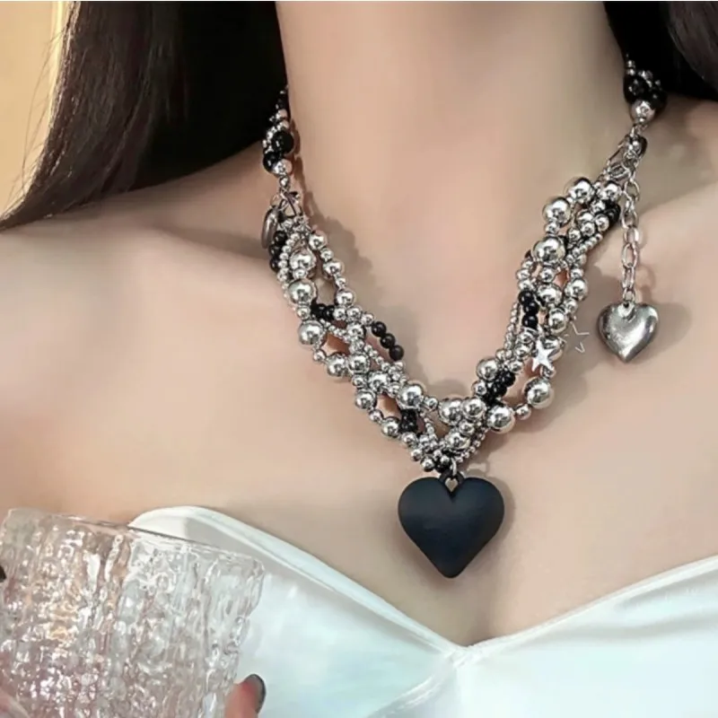 HUANZHI Silver Color Beaded Black Heart Necklace Punk Hip-hop Heavy Duty Collarbone Chain Exaggerated Jewelry for Women Men New