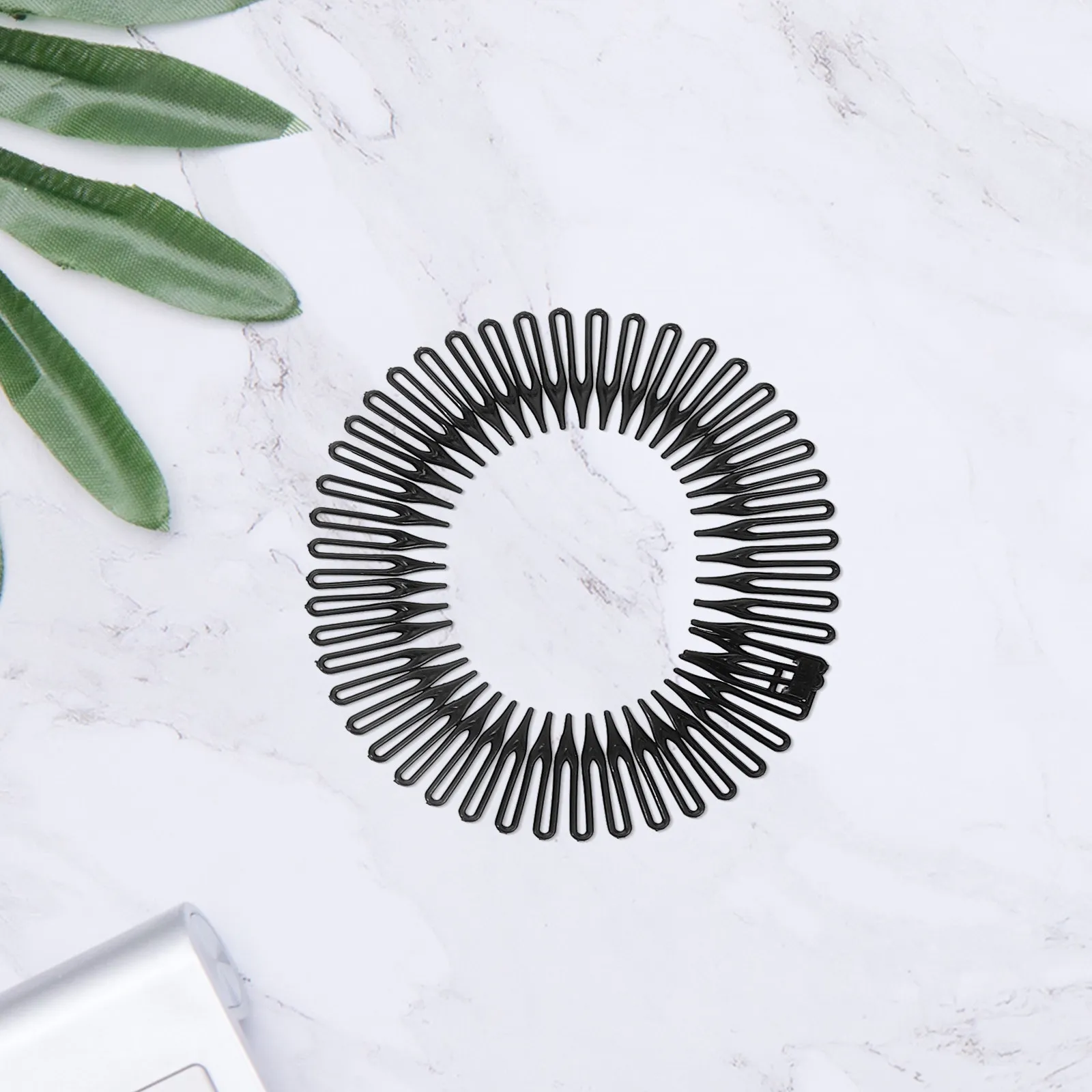 Black Spring Hair Comb Flexible Stretchable Elastic Headband Hair Wrap Holder for Flyaway Control Workout Washing