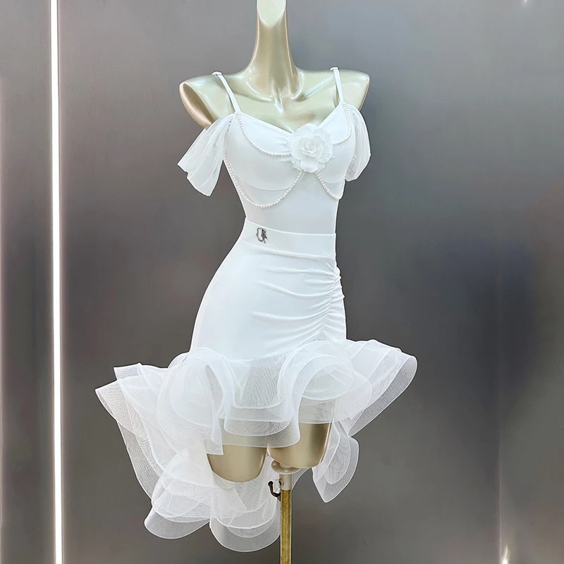 2023 Latin Dance Performance Costumes Sling Pearl Top Fish Bone Skirt White Suit Chacha Latin Dance Competition Dress DQS13395