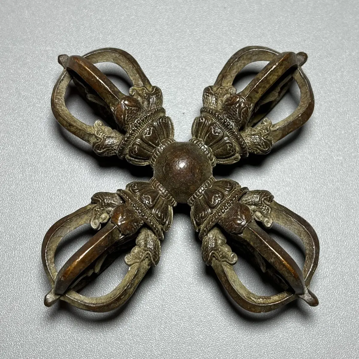 Antique Bronze Collection Tibetan Style Cross Vajra Pestle Esoteric Dharma Five Pronged Demon Subduing Vajra Ornament