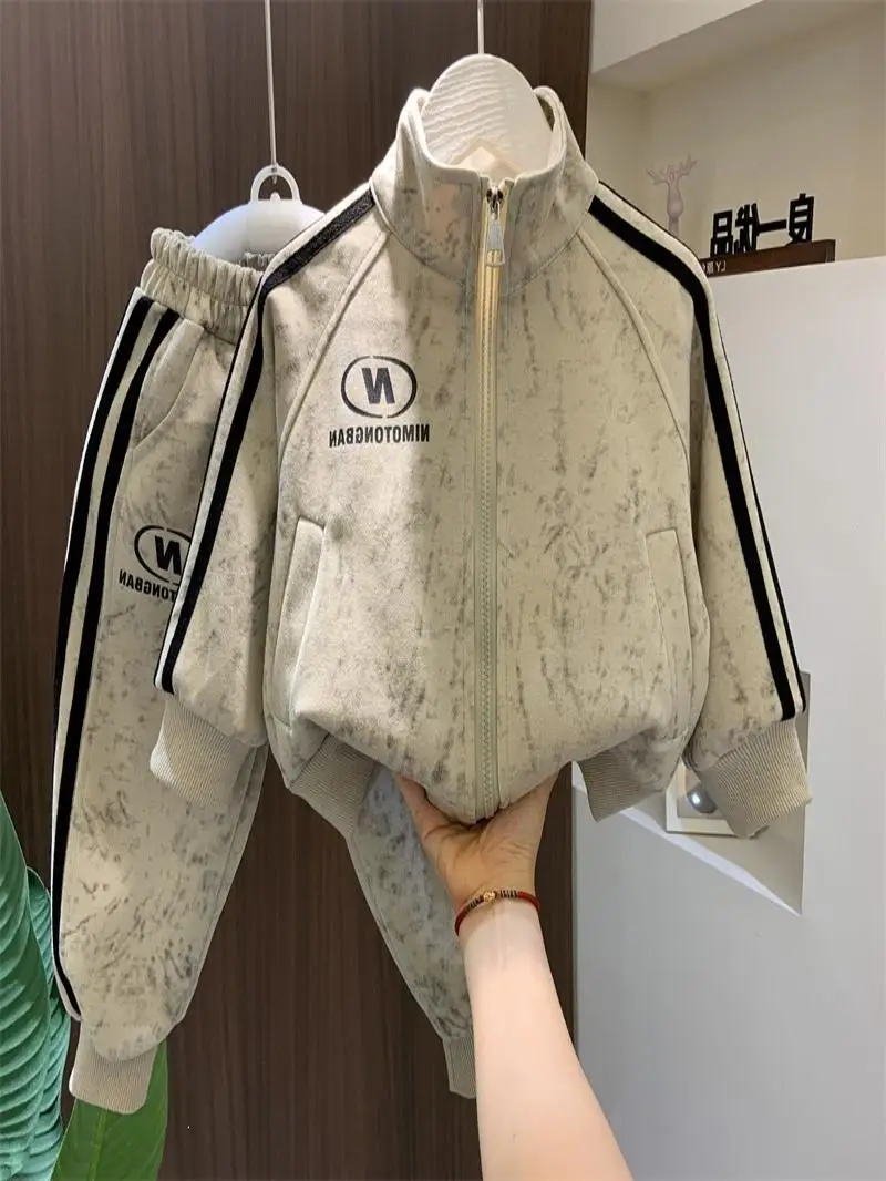 Conjunto Esportivo para Meninos Outono, Estiloso e Moderno, Roupa de Primavera e Verão, Conjunto Fashion para Crianças