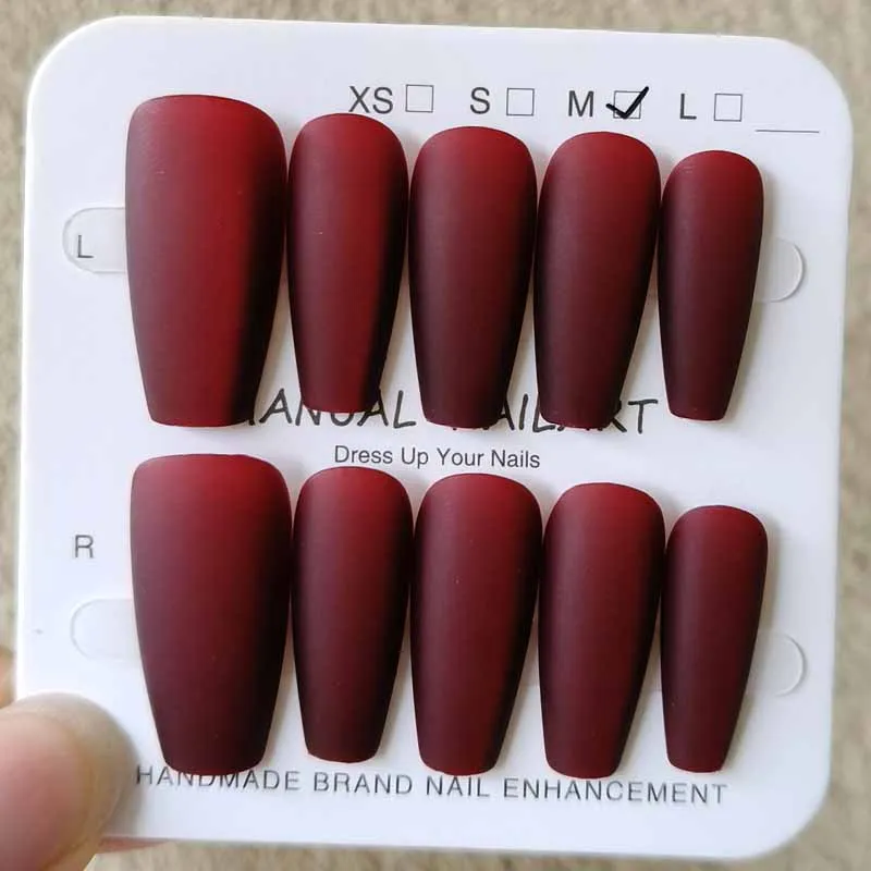 10 Stück French Light Luxury Matte Velvet Wine Red Press on Nails Nagelflicken Mittellanger Stil Farbverlauf Abnehmbare künstliche Nägel