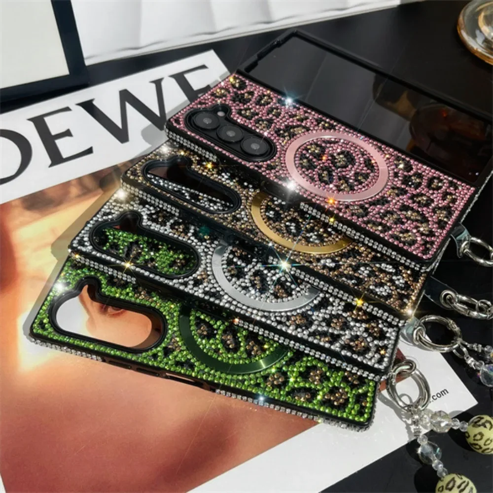 Кожаный магнитный чехол с леопардовым принтом и блестящими стразами на руку, кожаный магнитный чехол для телефона Samsung Galaxy Z Fold 7, 6, 5, 4, 3, 5G