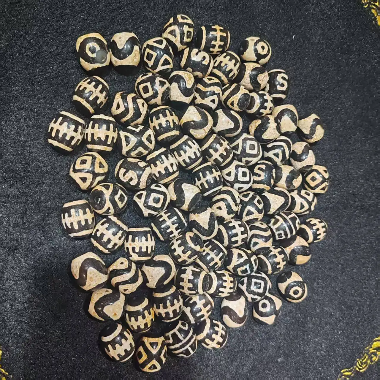 

1pcs/lot Jewelry loose Tibetan Yellow-Toothed Dalu dzi beads natural agate DIY jewelry making gift oval ethnic style 18x22㎜