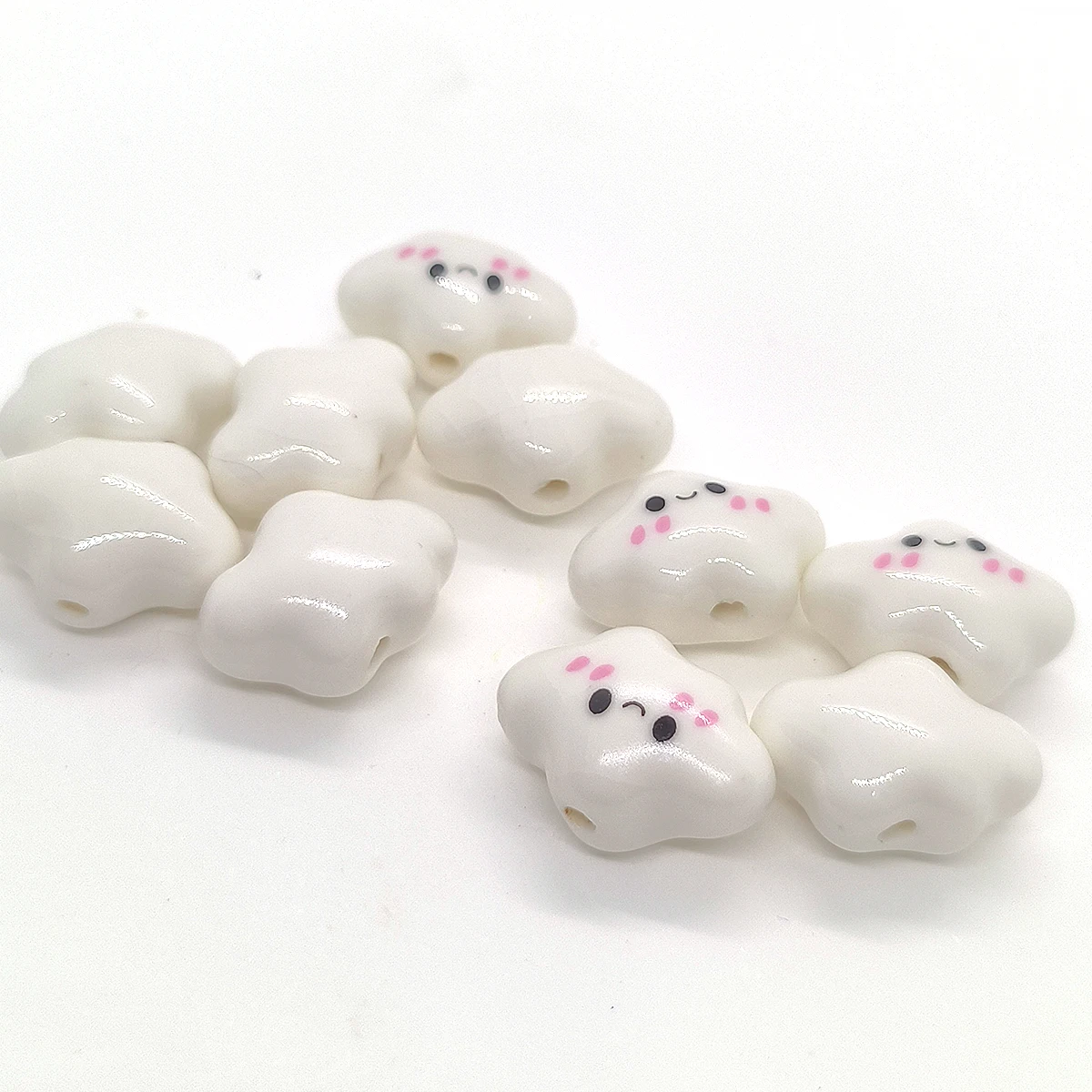 19mm 4pcs/8pcs Chubby Smiling Cloud White Ceramic Beads DIY for Jewelry Making Bracelets Accessory Bead
