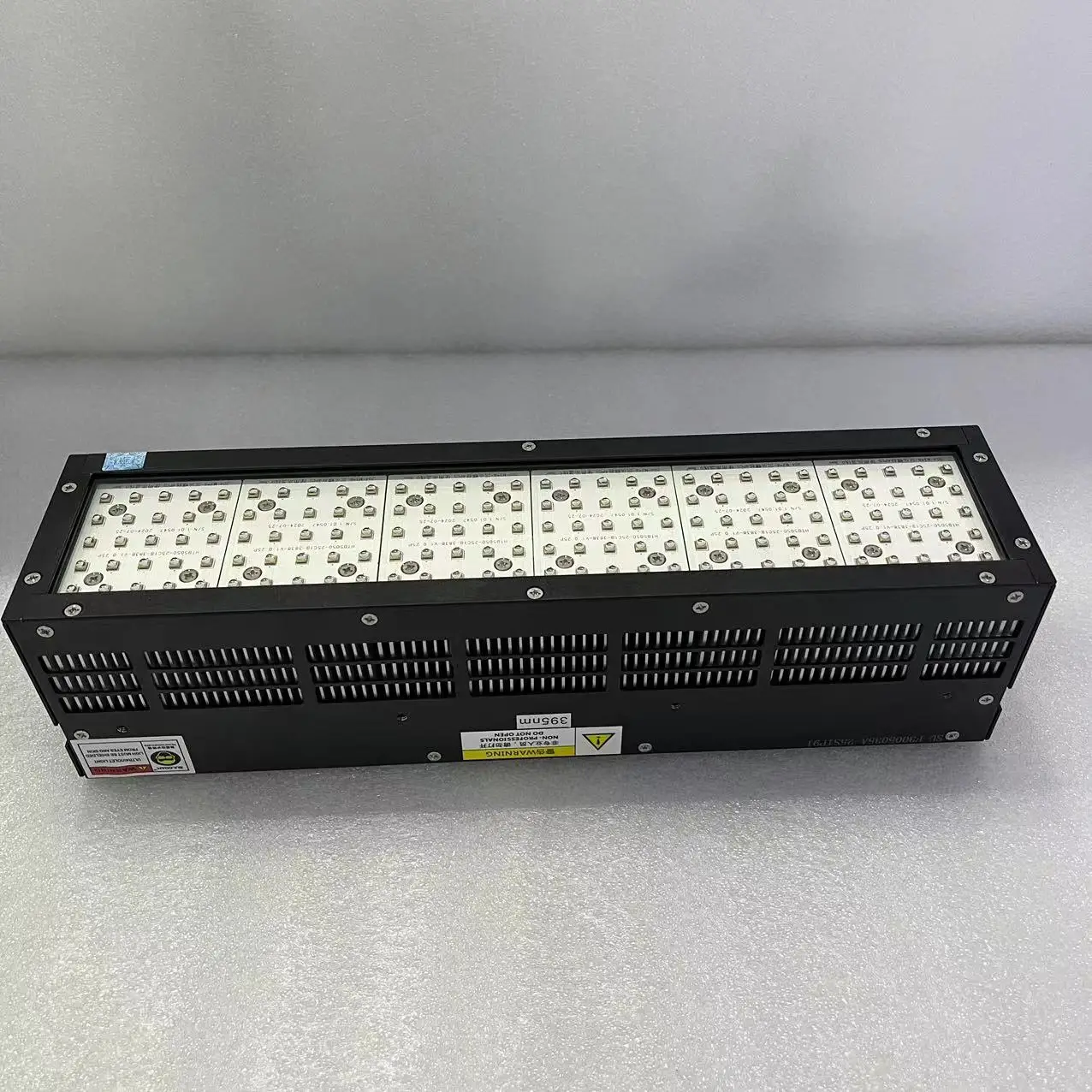 300*50 มม.พัดลมระบายความร้อน UV LED Curing System 600W UV LED Curing Lamp สําหรับ UV กาวแห้ง Cure