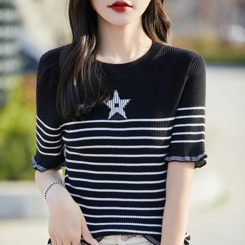 116O-Neck Short Sleeve Knitted Sweater Shirt for Women Summer Black White Striped Pullover With Star Front Korea Fashion Tops