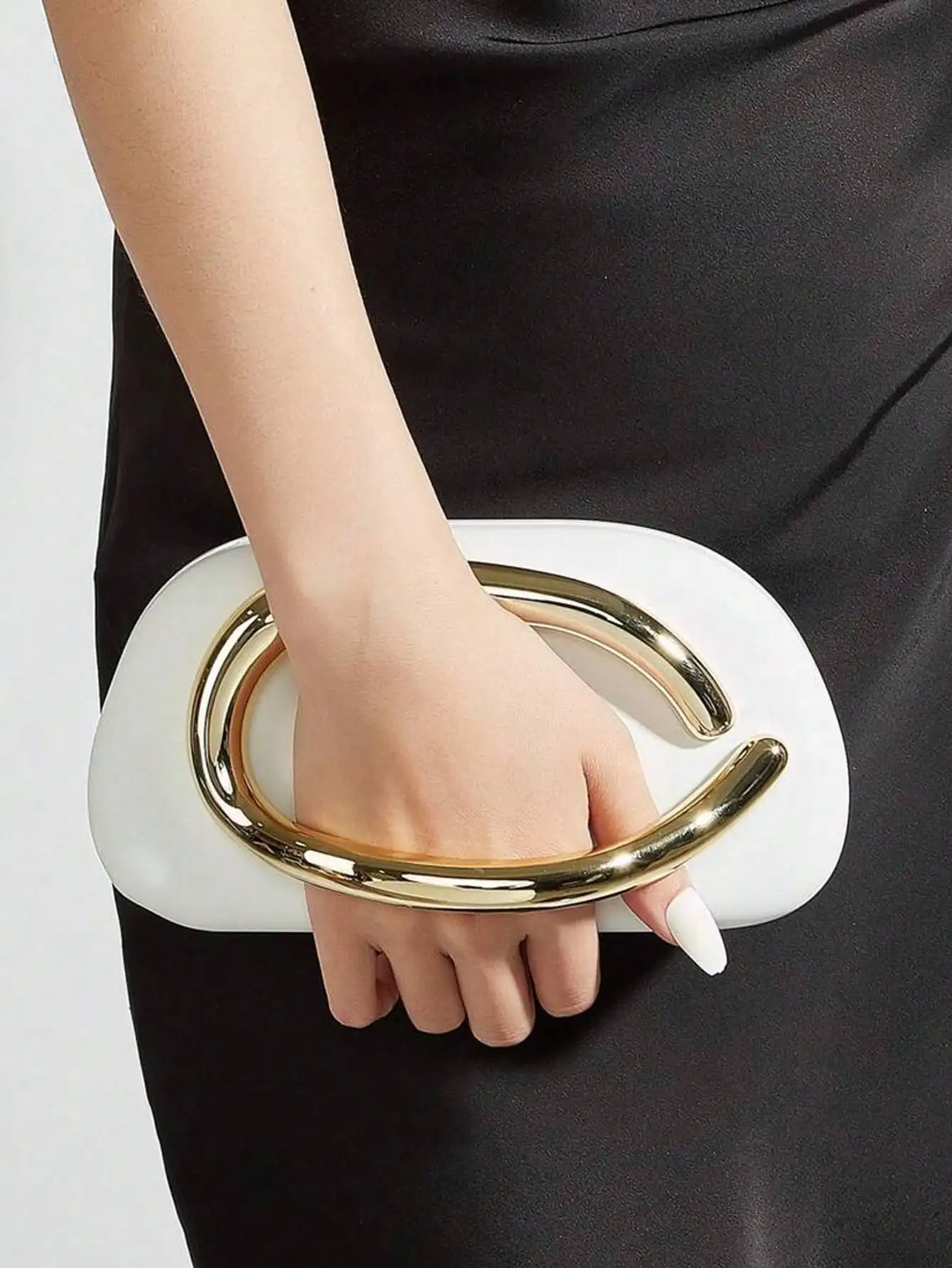 

Burgundy Vintage Metal Decor Box Clutch Chain Crossbody for Wedding Office Commute Gift