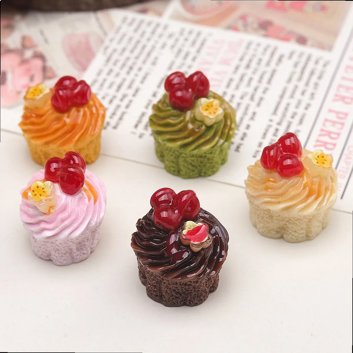 100pcs Kawaii Miniature Simulated Cake Bread DIY Accessories for Keychain Jewelry Dollhouse Kitchen Decor Craft view 6