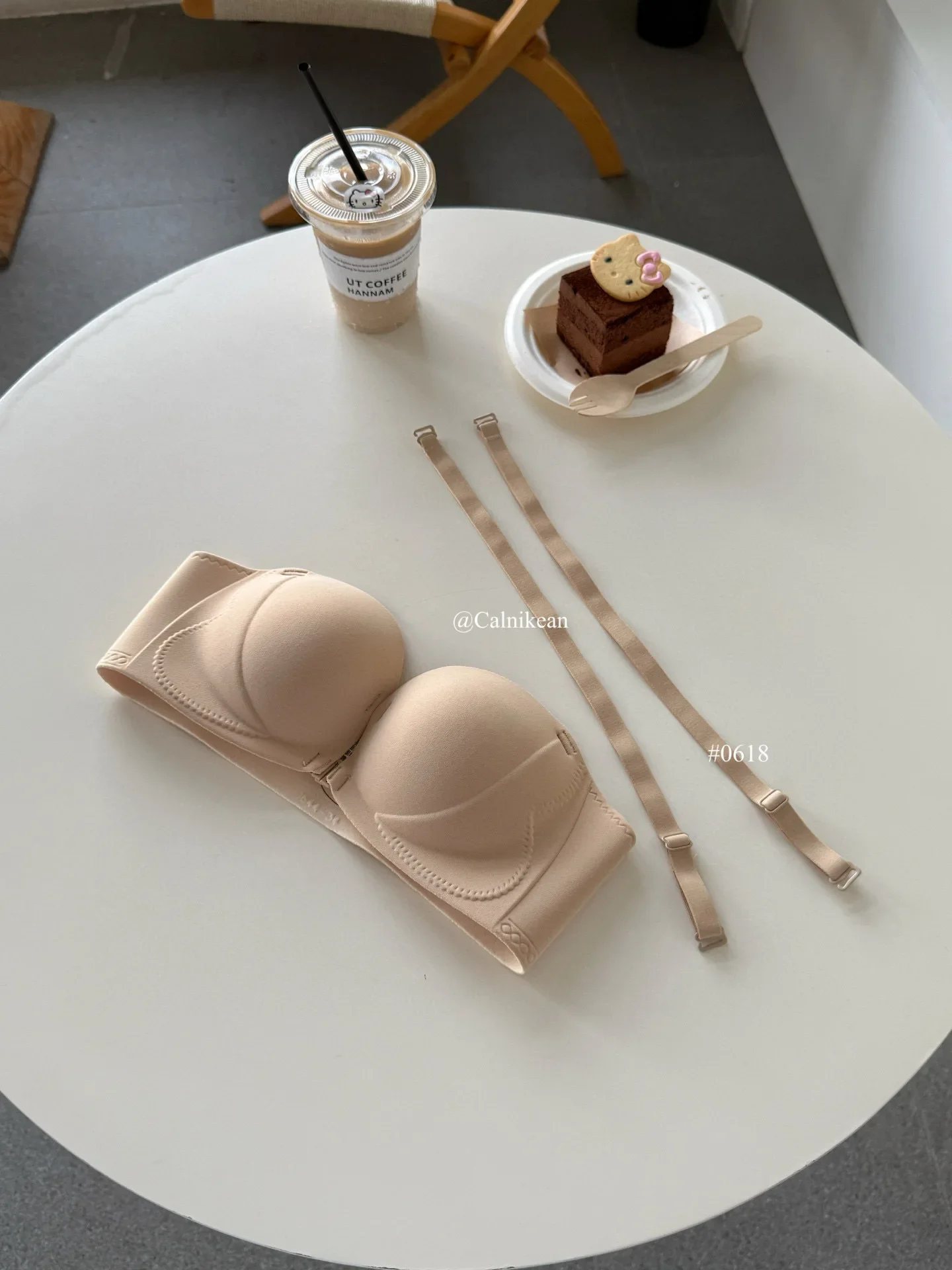 Modischer, seitlich gekreuzter, trägerloser Bandeau-BH mit Schnallendesign, bequemer, stützender Push-up-BH für Damen – Detail 23