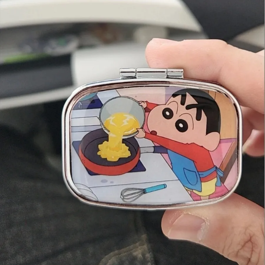 Crayon Shin-chan Mini Sealed Metal Tin Box Moisture Proof Pocket Candy Pill Travel Storage Container for Anime Fans 짱구는 못말려 1 s view 4