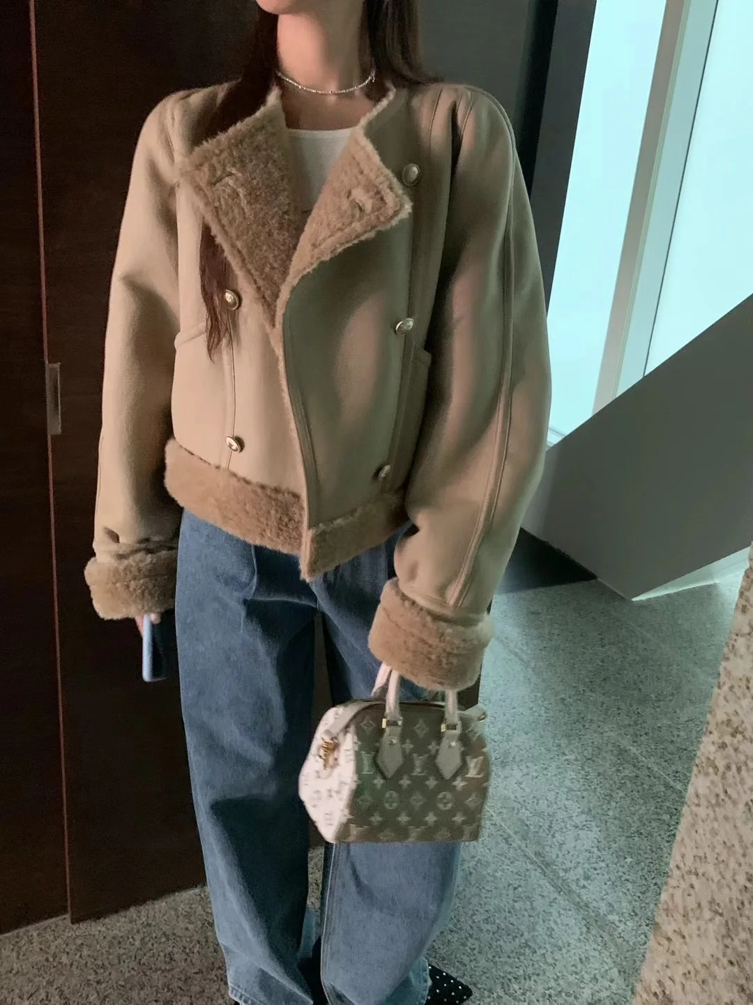 เสื้อแจ็คเก็ตไบค์เกอร์สุดชิคสำหรับผู้หญิง บุขนด้านใน คอทรงกลม กระดุมสองแถว แฟชั่นฤดูใบไม้ร่วงและฤดูหนาว เสื้อคลุมกันหนาวแบบสั้น