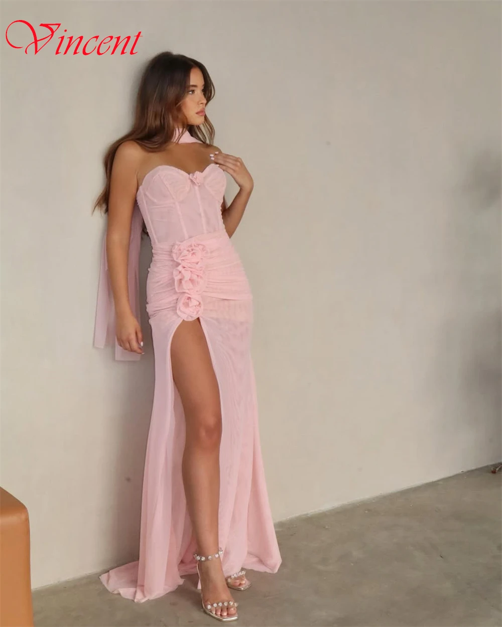 تخصيص بسيط الوردي الشيفون مساء اللباس الكلاسيكية حمالة أكمام فساتين المشاهير حساسة مستقيم الزهور فساتين حفلة موسيقية