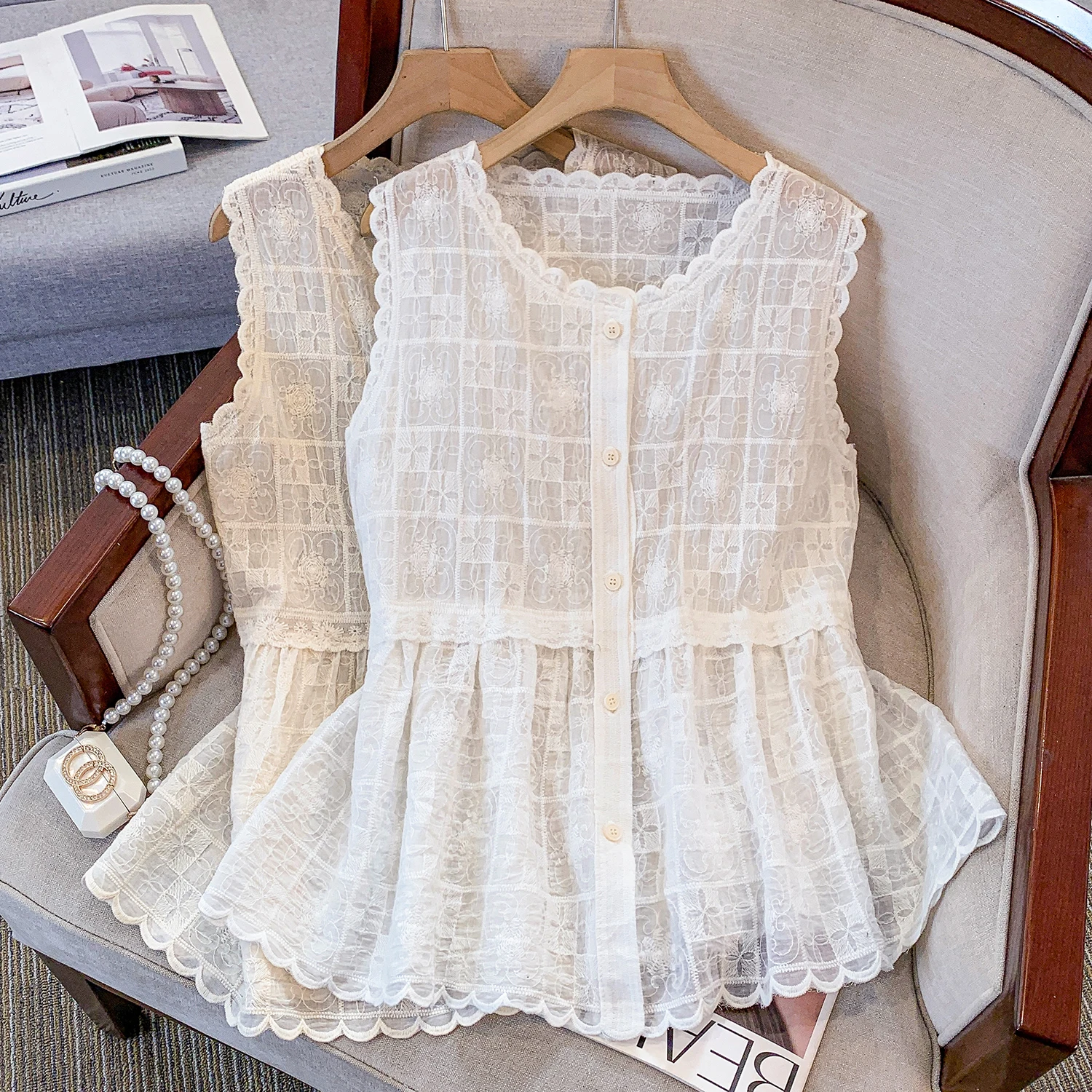 Summer New plus Size Embroidered Casual Sleeveless Vest Women's Pure Color Artistic Slimming Cover up Fashionable Tank Top
