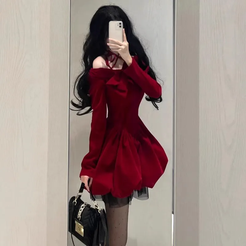 レッドベルベット ワンショルダー ロングスリーブ ドレス 新年衣装 レディース 冬服 ファッション ハイウエスト Aライン ドレス