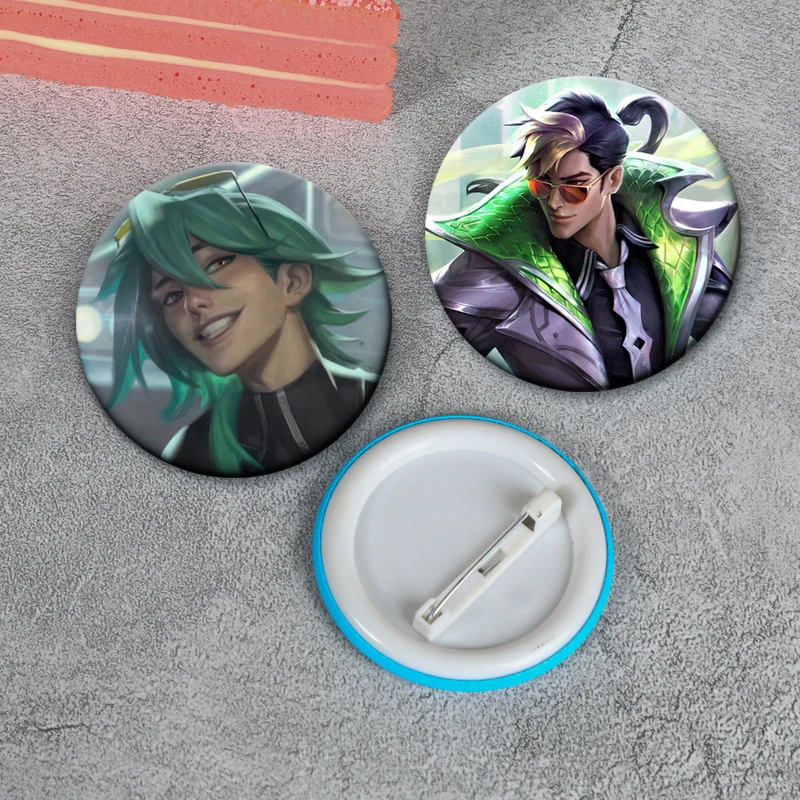 50/58mm Hot Game League of Legends Brooches Heartsteel Band Pins Kpop Baekhyun Rzreal Aphelios Kayn Sett Yone Ksante LOL Badge