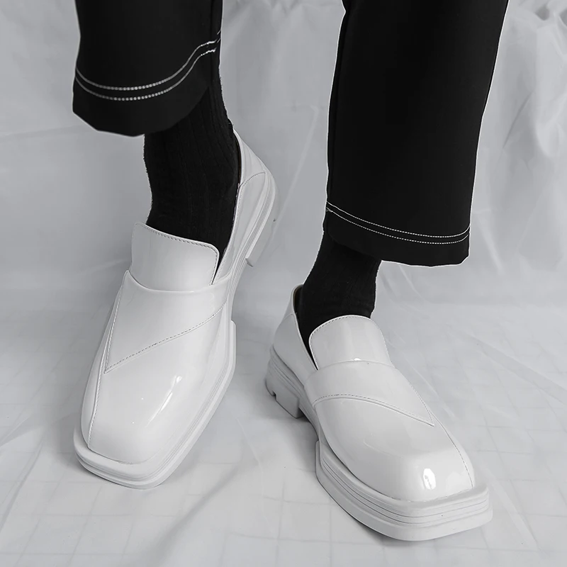 

Light Luxury and Niche Design Spliced Thick Sole Wear-resistant It Is Unique and Fashionable Business Formal Wedding Derby Shoe