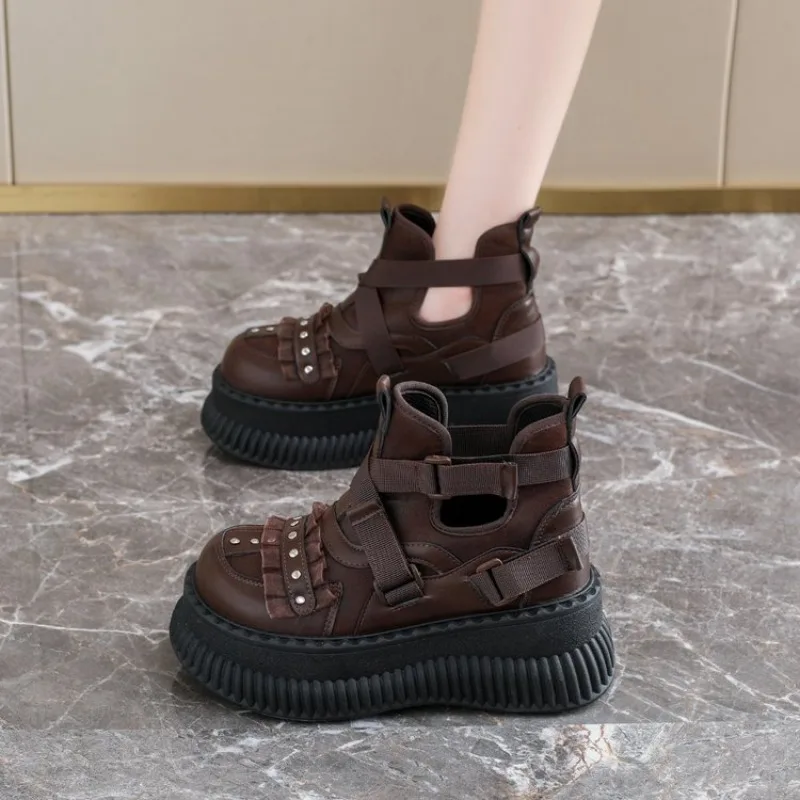

Retro Women's Summer 2025 New Cutout Breathable Booties Platform Heightened Big Toe Sandals