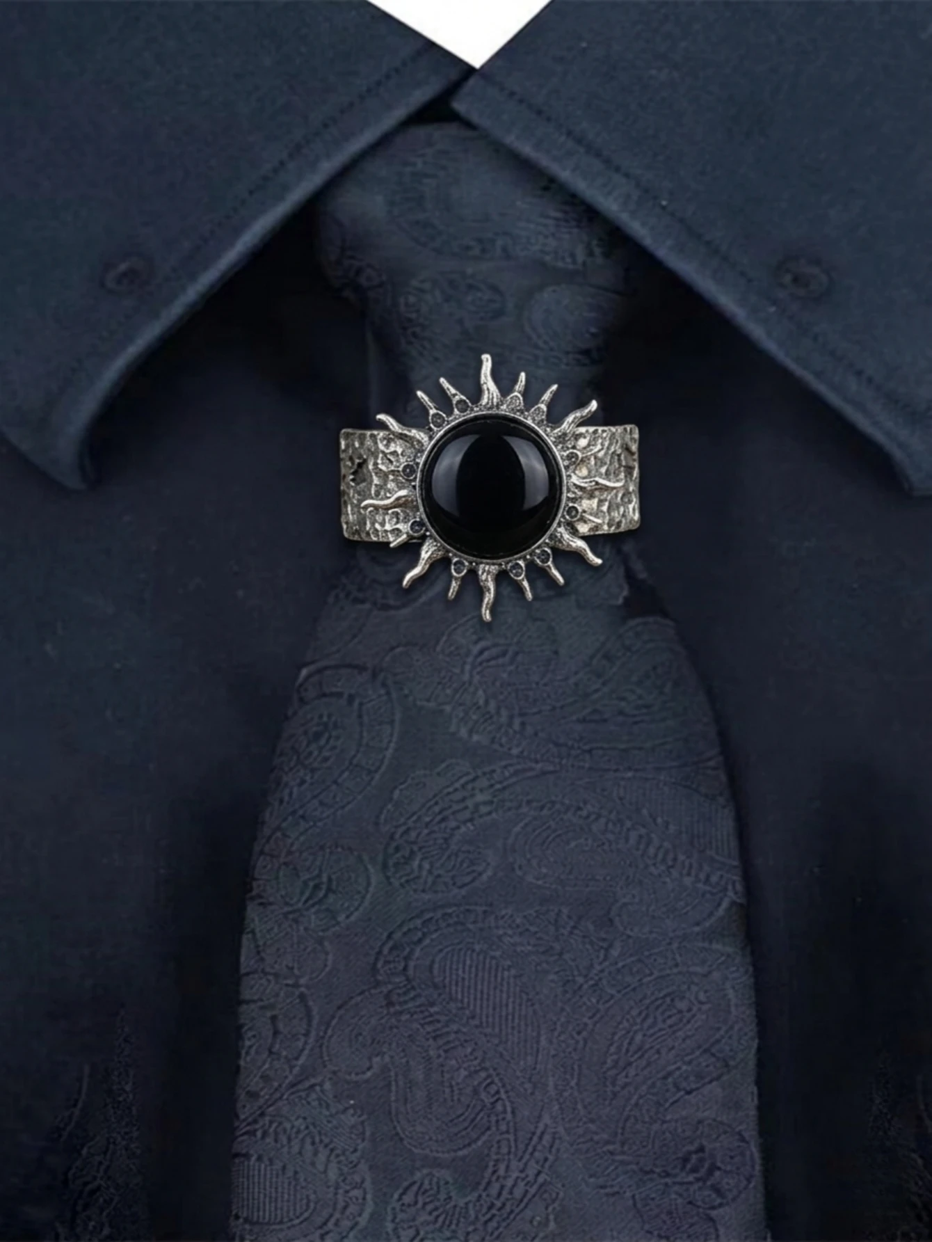 1Pc Men's Luxury Tie Ring with a vintage and unique design. The perfect gift choice for fathers, husbands, and boyfriends.