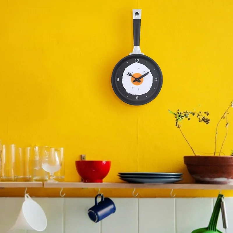 Silent Kitchen Creative Frying Pan Wall Clock Modern Digital Clock Suitable for Home Kitchen and Living Room Decoration