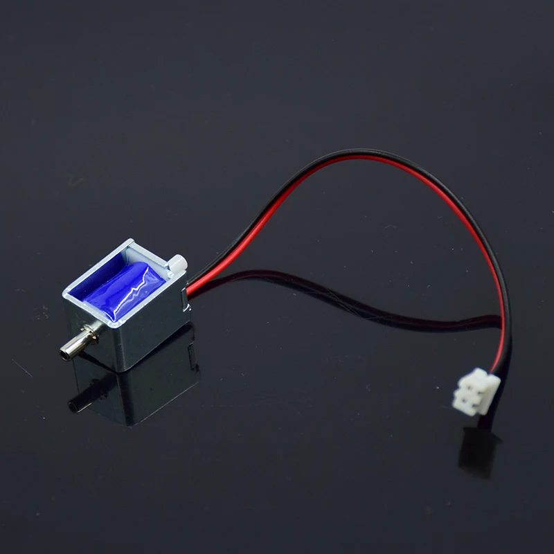 0520D صغير صغير كهربائي الملف اللولبي صمام تيار مستمر 3 فولت 4.5 فولت 6 فولت 12 فولت 24 فولت N/C عادة مغلقة صمام الهواء تنفيس صمام