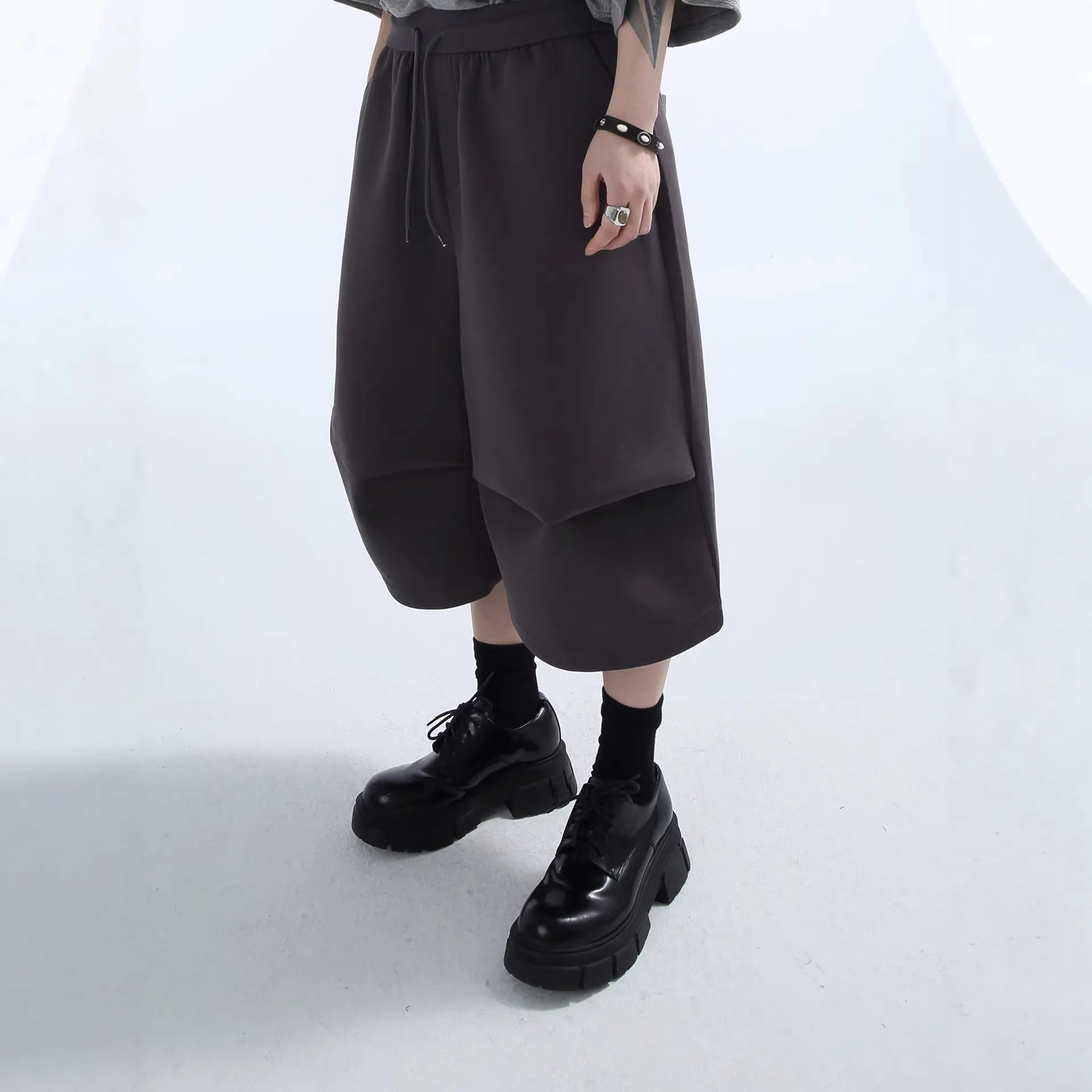 Retro Lazy Drawstring Seven-point Sweatpants Men's Loose Casual Curved Origami Three-dimensional Silhouette Sports Shorts Summer