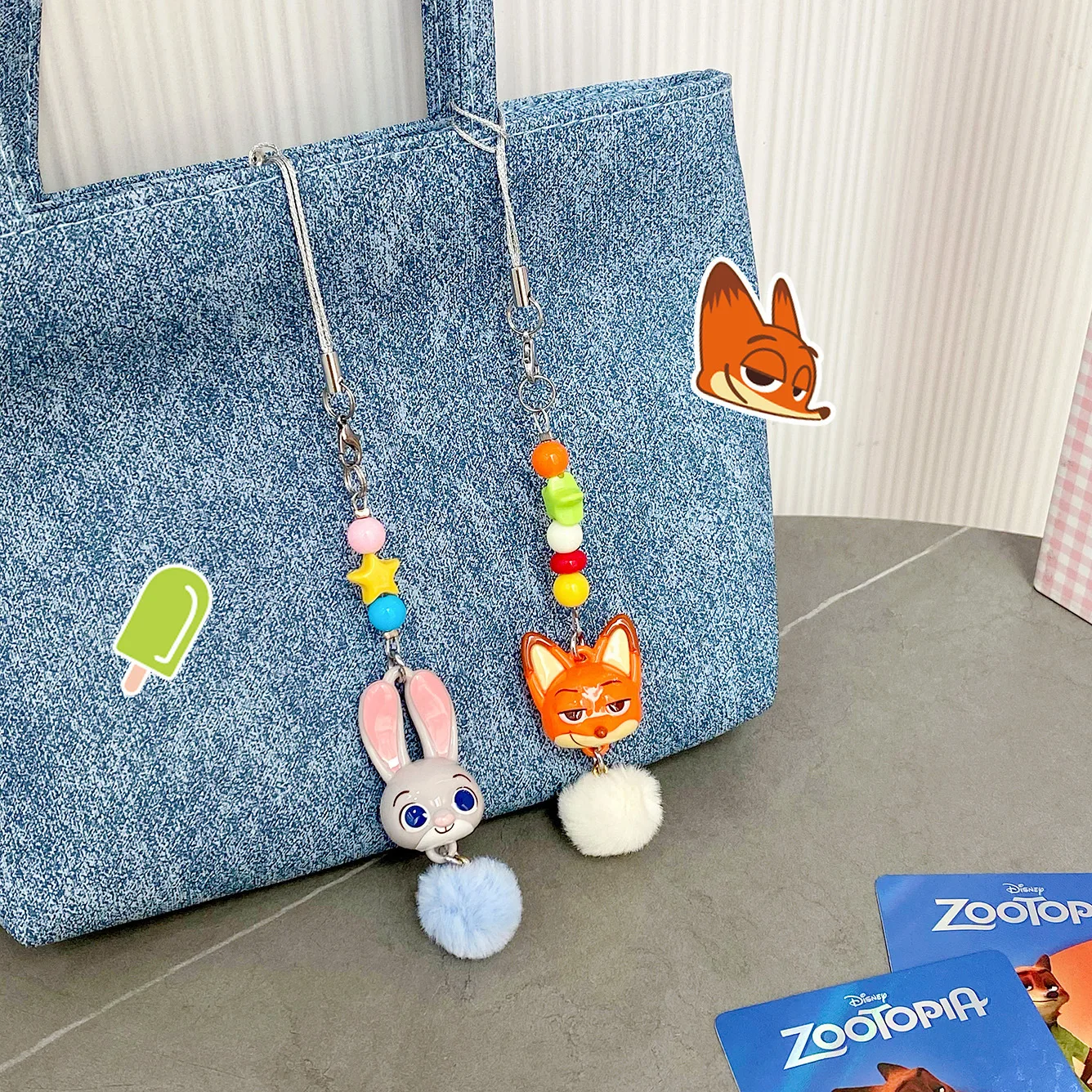 2pcs For Zootopia Keychain Nick Wilde Design Couple Keychain Backpack Charm, Birthday/Christmas Gift