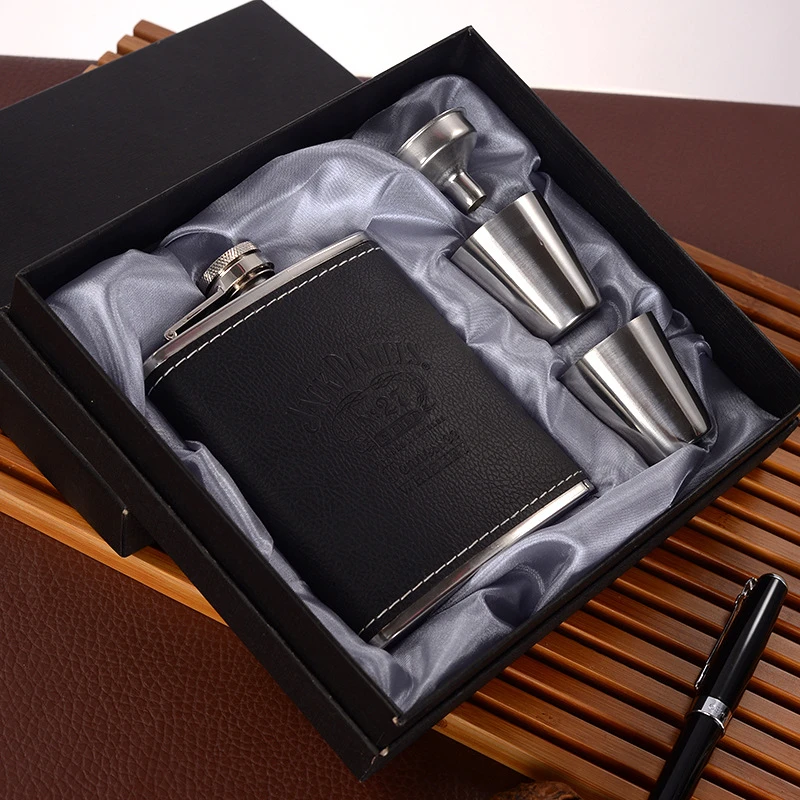 Hip Flask Set Birthday Gift Custom 7oz Stainless Steel Flask Wedding Favors Groomsman Russia Gift Bridesmaid Gift Luke