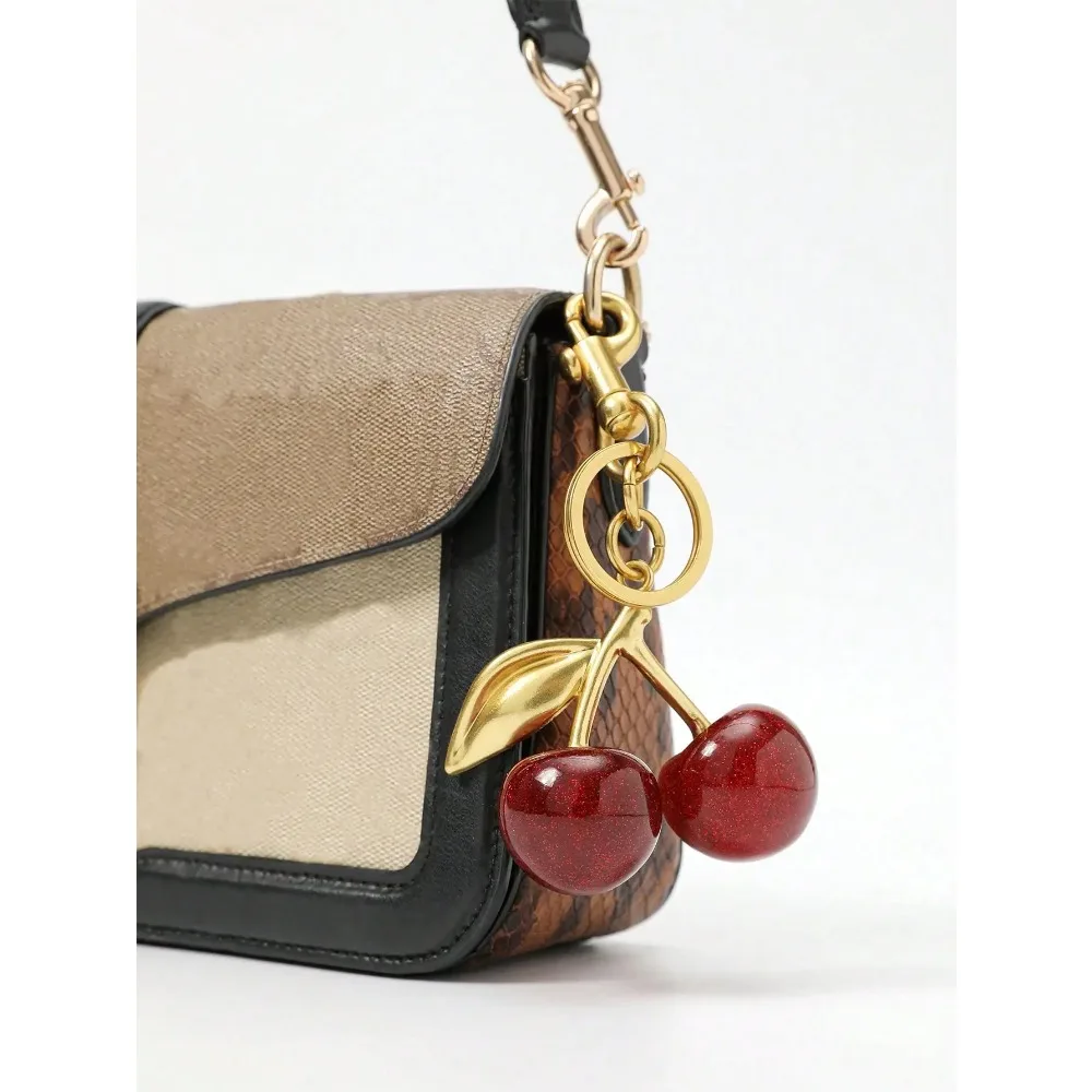 

Sparkling Cherry Keychain Pendant – Large Crystal Cherry Charm with Clip for Women’s Bag, Wallet, Car, Y2K Goth Accessories