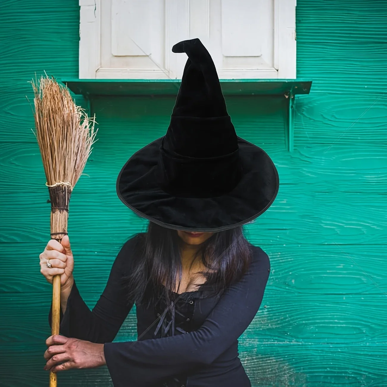 

2 Halloween witch role-playing costumes and accessories, including witch hats and glasses, suitable for Halloween carnival party
