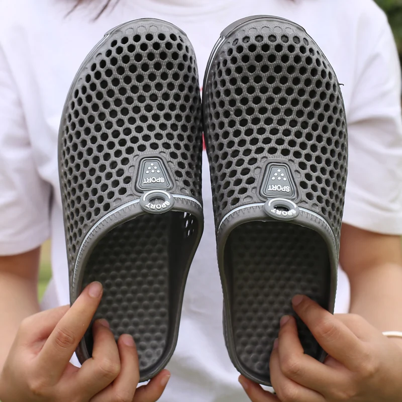 Mens Sandals Light EVA Summer Casual Shoes Hole Shoes Clogs Lovers Home Garden Outdoor Big Size 45 Male Beach Flat Slippers