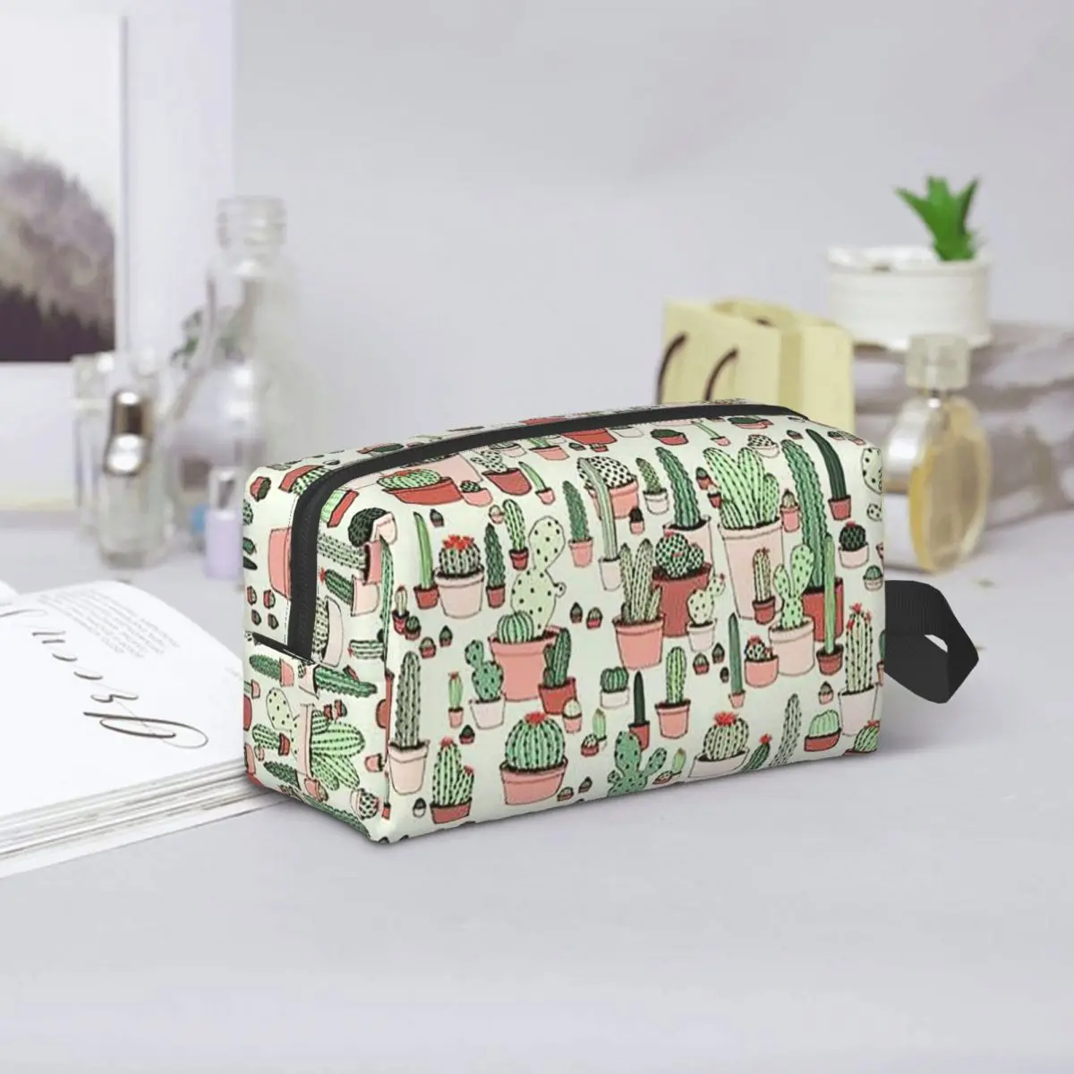 Case Cactus Makeup Bag Cosmetic Organizer Storage Dopp Kit Toiletry Cosmetic Bag for Women Beauty Travel