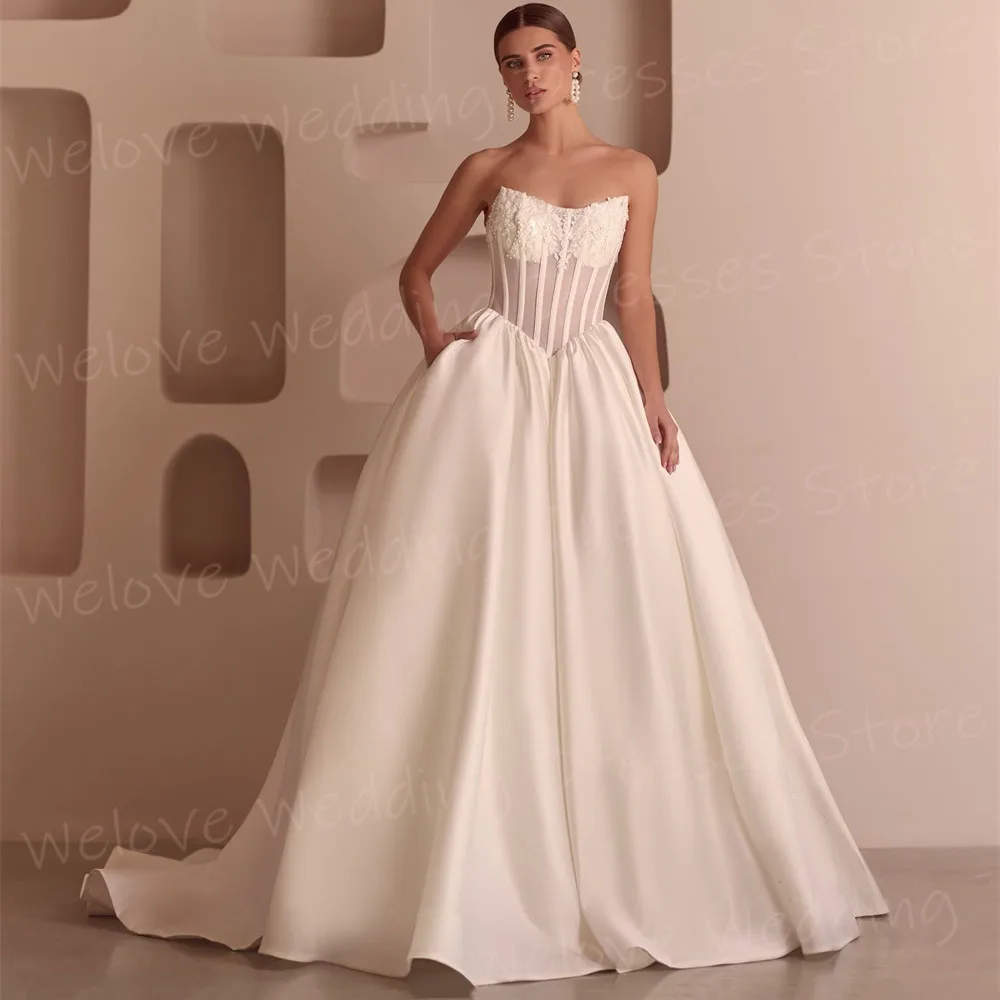

Beautiful A Line Women's Wedding Dresses Strapless Vestidos De Novia Customized Bride Gowns Backless Appliques Abito Da Sposa