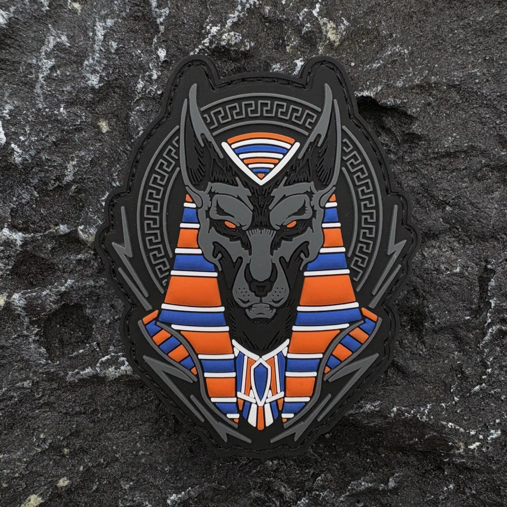 

Нашивка из ПВХ «Волк» с креплением на липучке и застежкой-крючком, подходит для украшения сумок, рюкзаков, жилетов и одежды