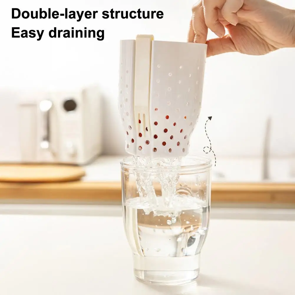 Fruit Cup Container Portable Snack Container Portable Fruit Salad Container with Built-in Fork Strainer Leakproof for Travel
