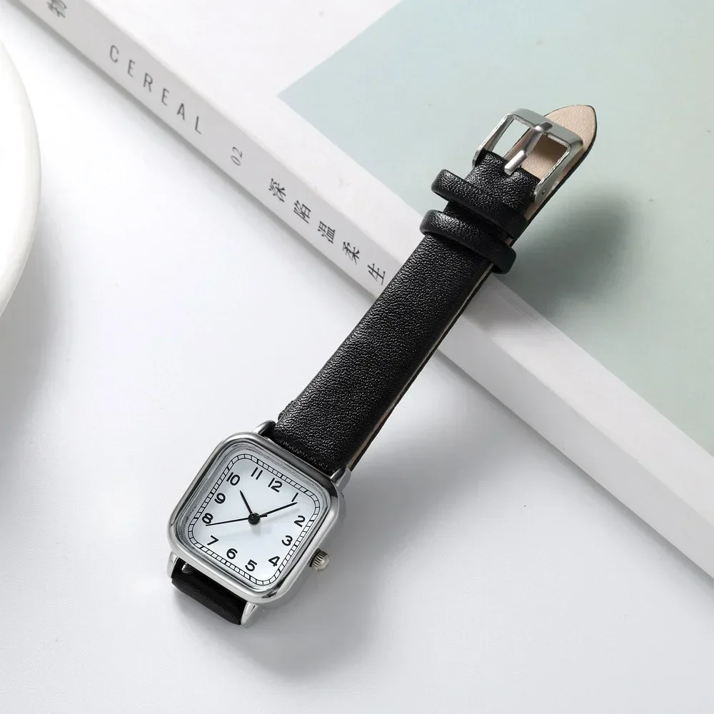 2024 nuevo Reloj Digital De moda Simple cuadrado pequeño Dial estudiante cinturón De cuero Reloj De pulsera para Mujer Reloj De Mujer Dropshipping