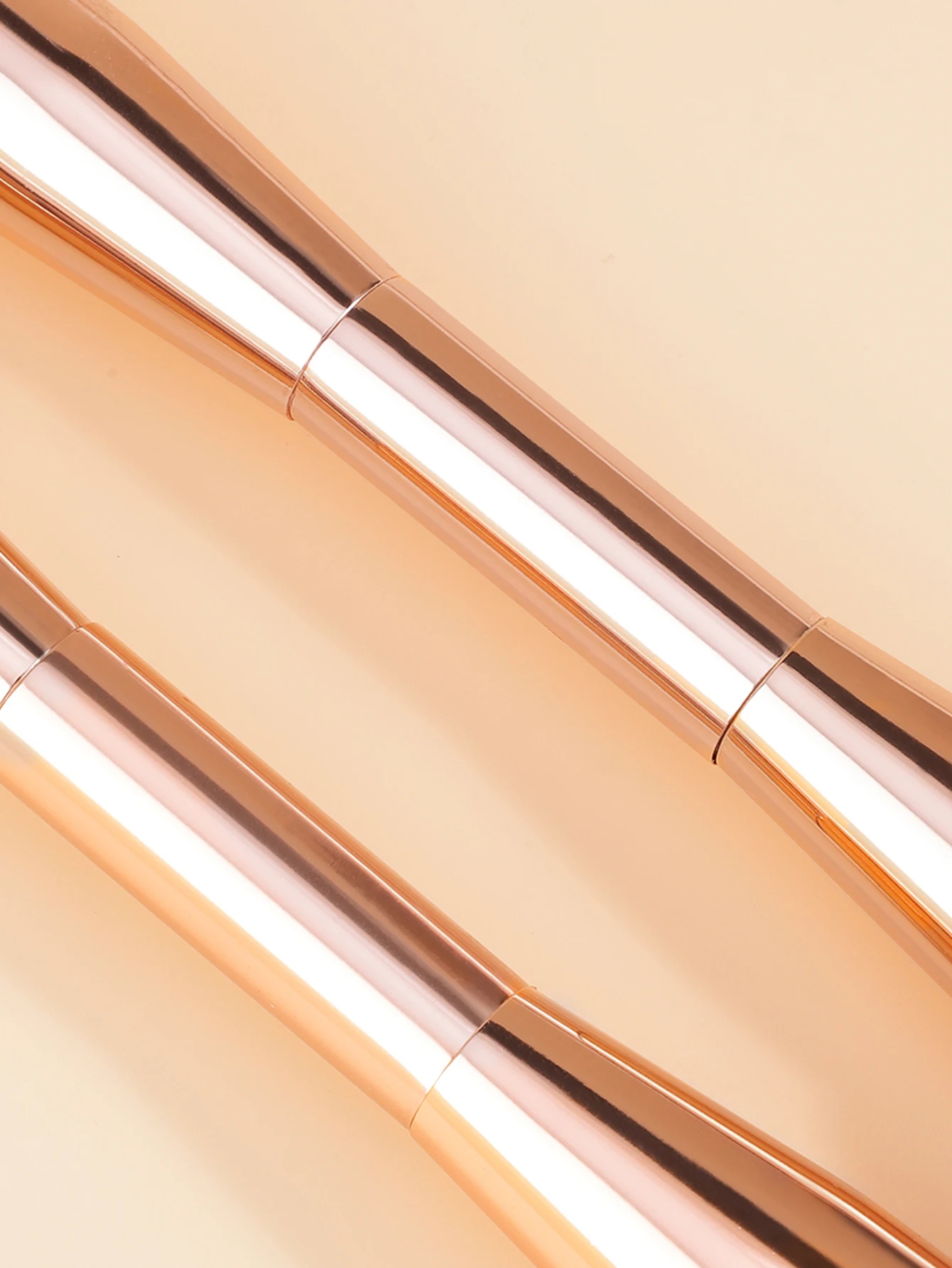 Pincel de maquiagem para base de cabeça dupla, pincel redondo para corretivo ou creme líquido, blush, corretivo polido, dupla face