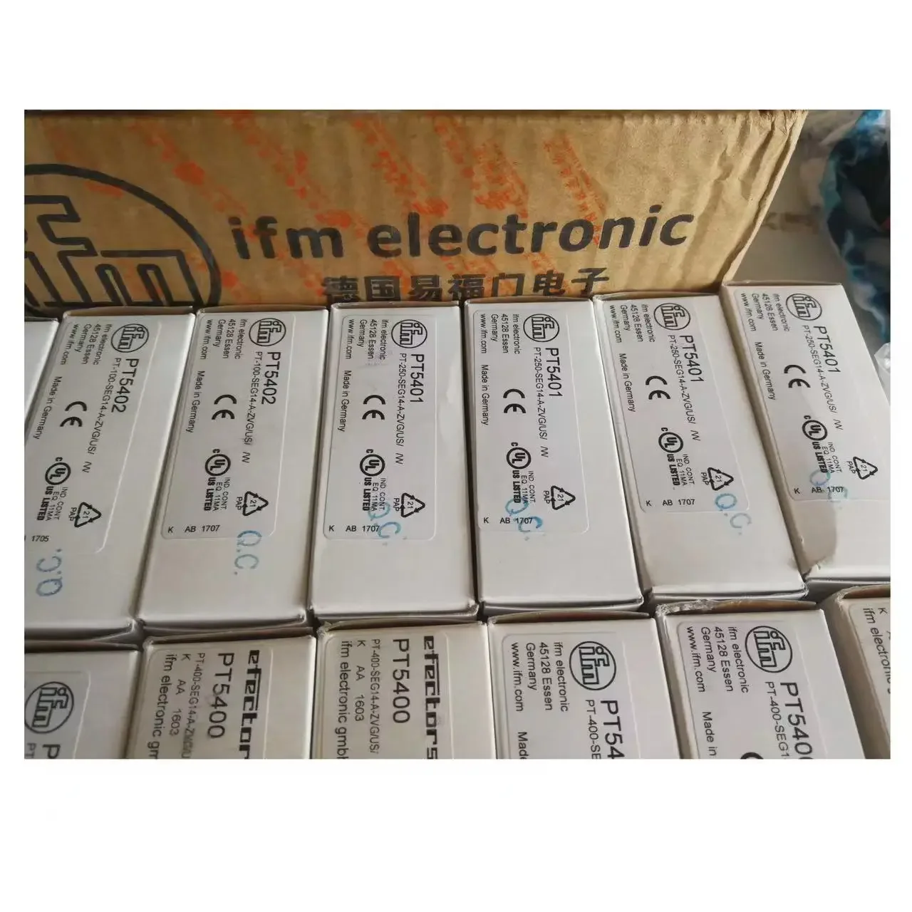 

New IFM Pressure Switch PN2092 PN2098 Sensor