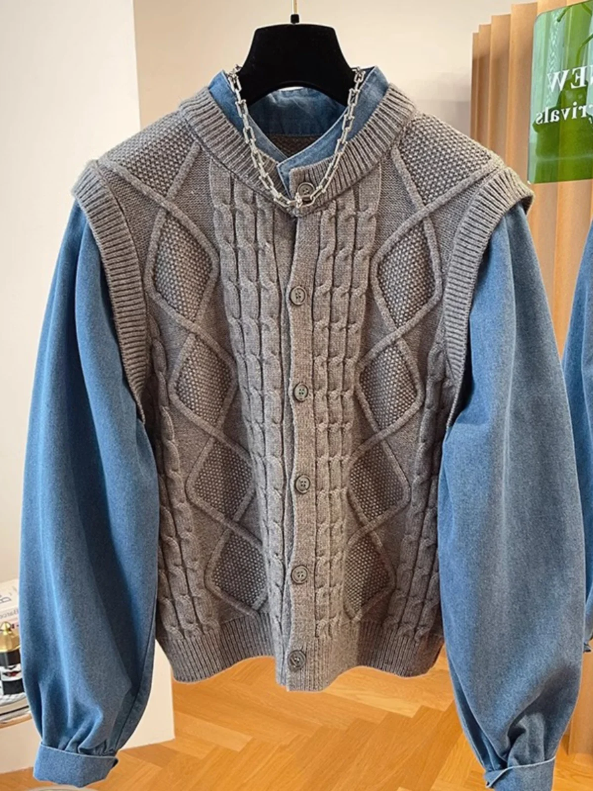 ファッション多用途ニットスプライシングデニムシャツセーター春秋フェイクツーピースカウボーイコートウエスタンスタイル長袖トップ