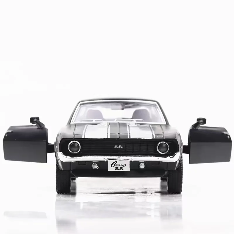 Chevrolet Camaro SS 1969, Retro-Klassiker-Supercar-Simulation, Druckguss- und Spielzeugfahrzeug, RMZ-Stadt, 1:36 Legierungsautomodell, Geschenk für Kinder