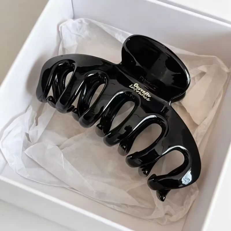 Koreanische große Acryl Dragon Bone Shark Haarspange Französisch Stil Polka Point Arc Hinterkopf Haarklammer Klemme Haarschmuck