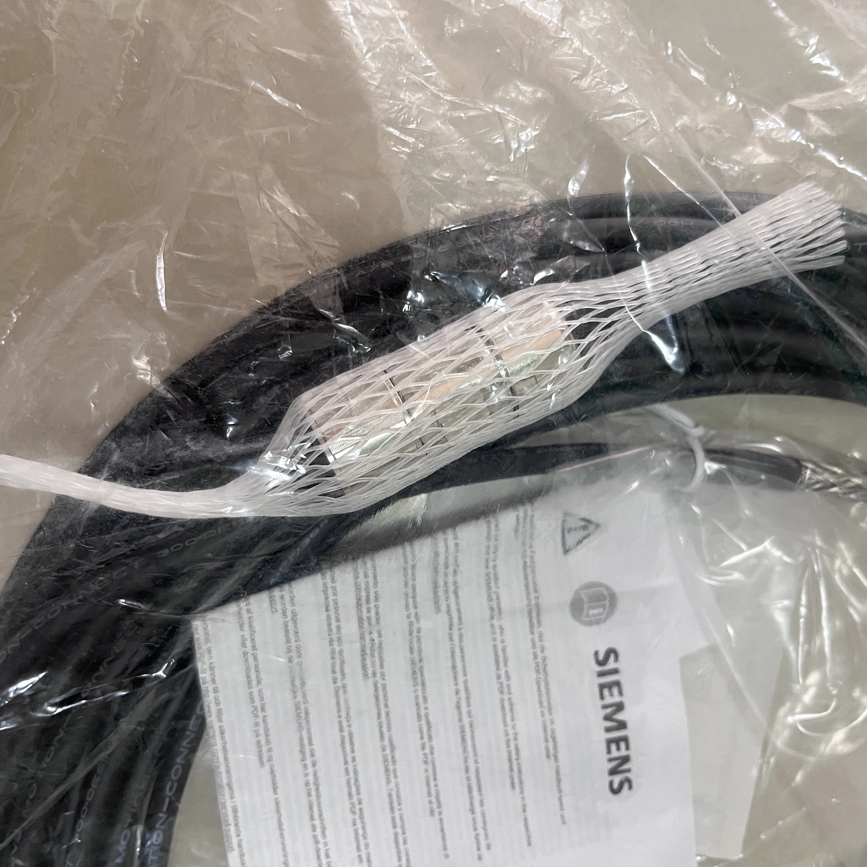 Рисунок 4 - 6Fx3002-5Bl03-1Bf0 Соединительный